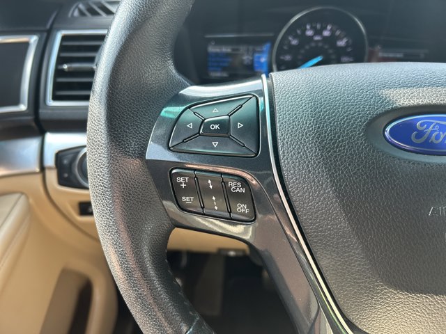 2016 Ford Explorer Limited photo 9