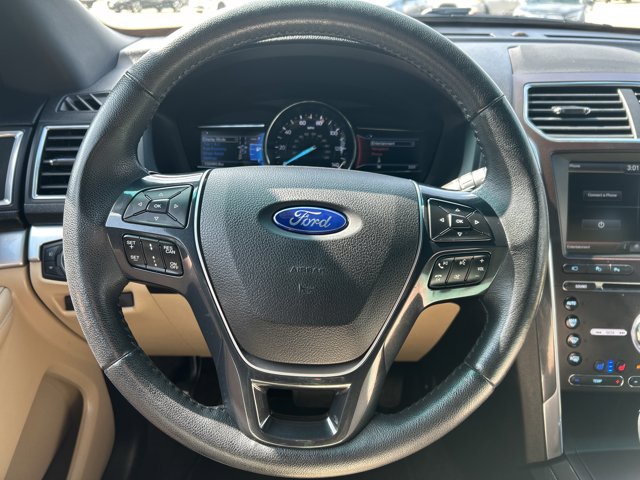 2016 Ford Explorer Limited photo 11