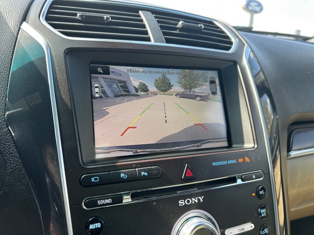 2016 Ford Explorer Limited photo 14