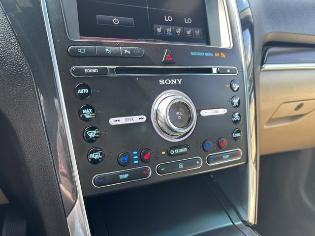 2016 Ford Explorer Limited photo 15