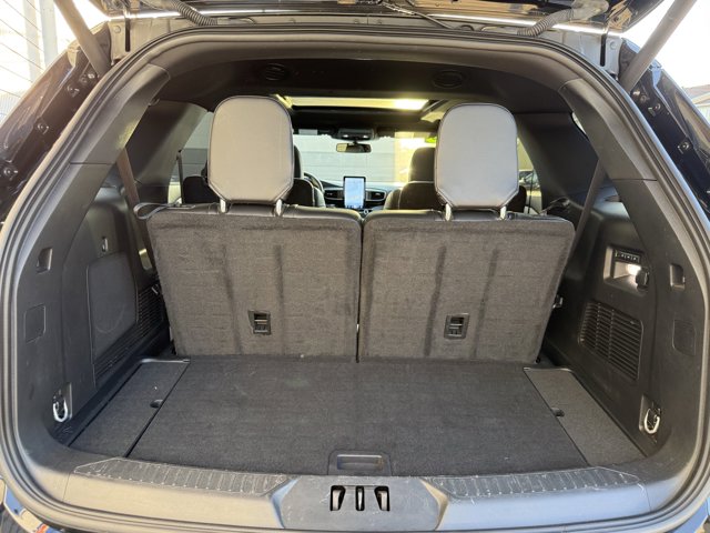 2023 Ford Explorer ST photo 9