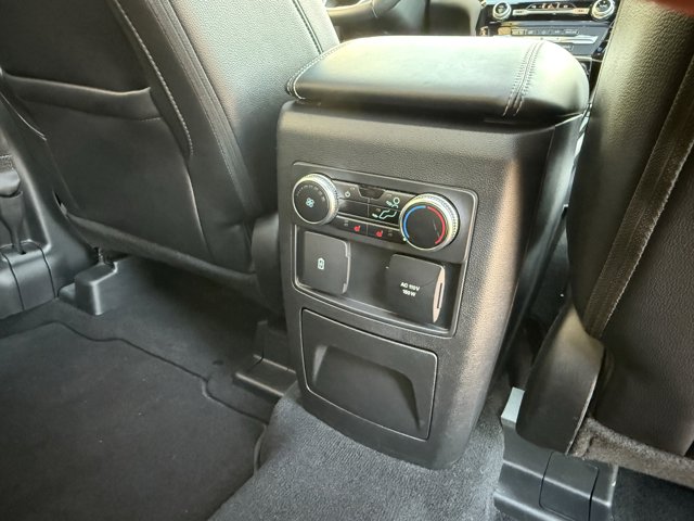 2023 Ford Explorer ST photo 7